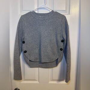 Zara Gray Cropped Knit Sweater • Button Detail • Size M